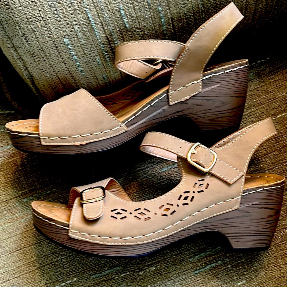 Spring Step Patrizia Sandal.